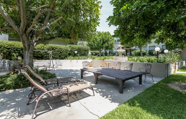 New with a View: Park Place is just right for You!