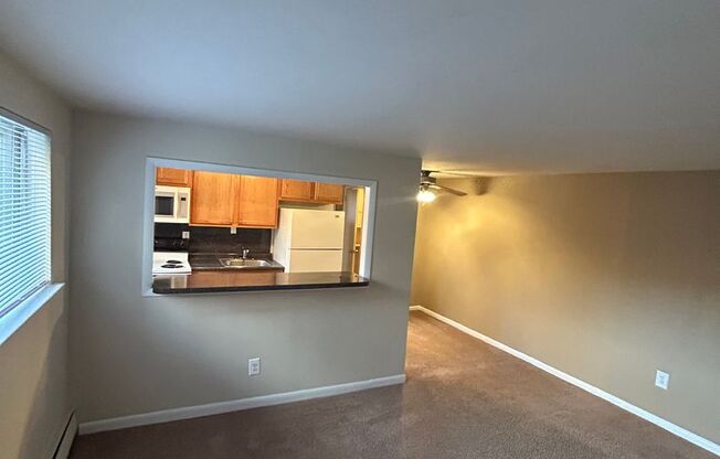 1 bed, 1 bath, 550 sqft, $1,195, Unit H08
