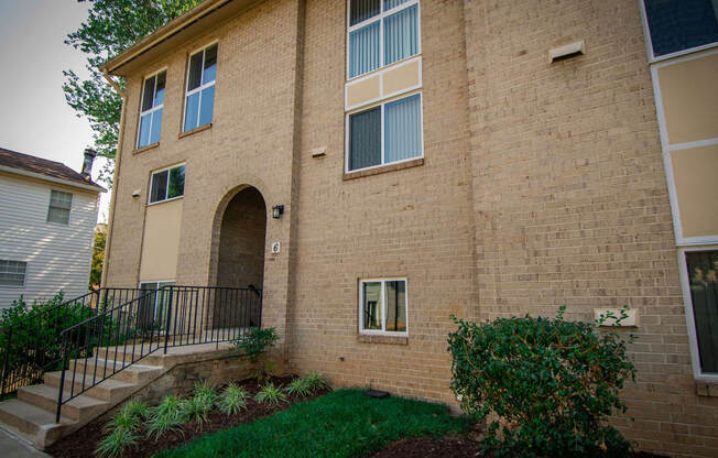 Maplewood Villas Apartments Building Exterior 11