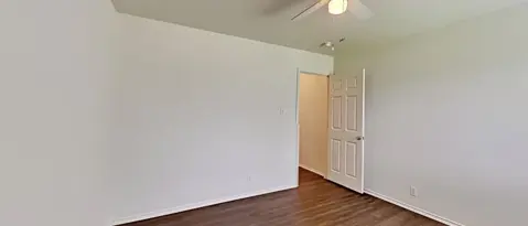 2915 ENCINO RIV
