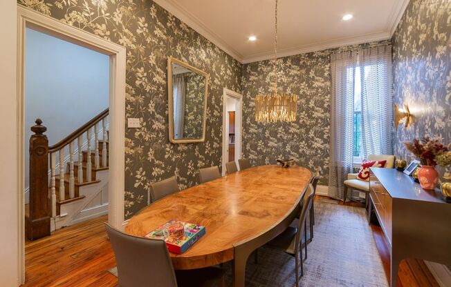 5 Bedroom Townhouse in Spruce Hill