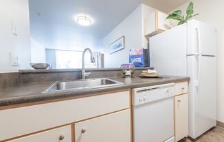 1 bed, 1 bath, 685 sqft, $1,540, Unit 120