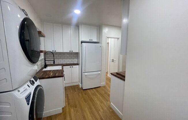 2 beds, 1 bath, 750 sqft, $2,850