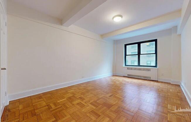 2 beds, 1 bath, $7,200, Unit 5C