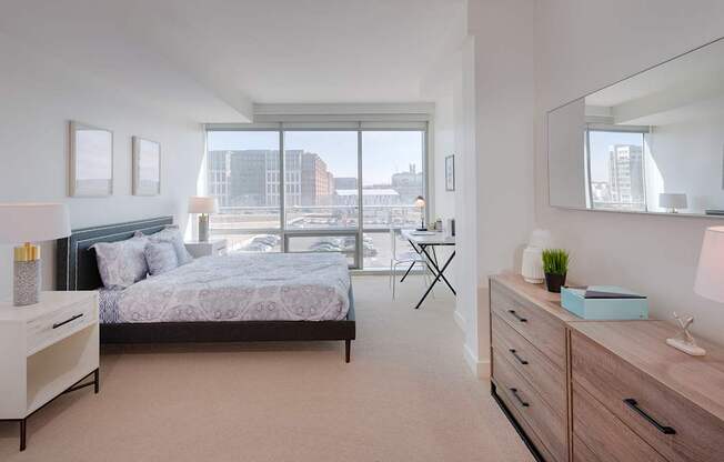 Luxury Navy Yard Apartments