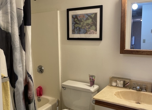 2 beds, 2 baths, 1,114 sqft, $3,950, Unit 606