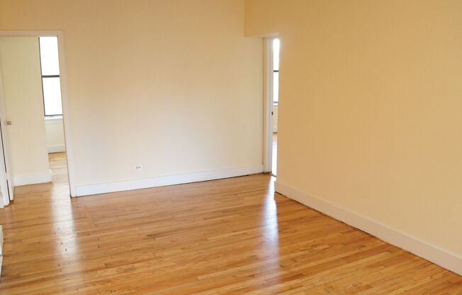 2 beds, 1 bath, 850 sqft, $1,695, Unit 1534-2H