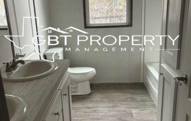 3 beds, 2 baths, 1,568 sqft, $1,600, Unit 700 Alaska St.