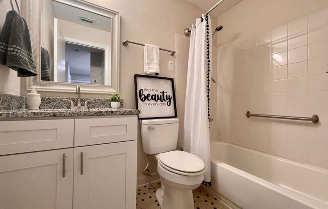 1 bed, 1 bath, 557 sqft, $1,299, Unit J30