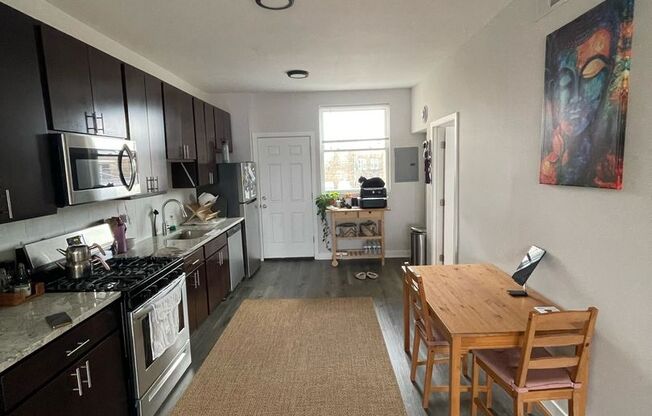4001 Montrose