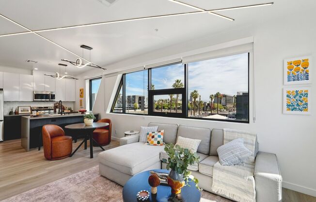 2 beds, 2 baths, 1,014 sqft, $2,518, Unit 306