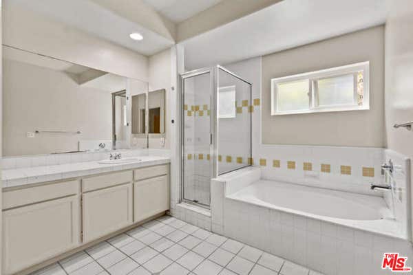 10790 Rose Ave Unit 109