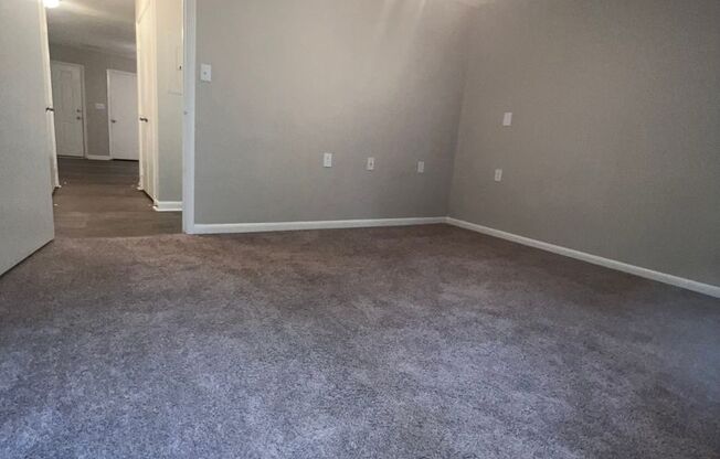 1 bed, 1 bath, 815 sqft, $950, Unit 1030