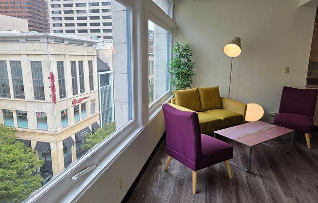 1 bed, 1 bath, 500 sqft, $1,590, Unit 807