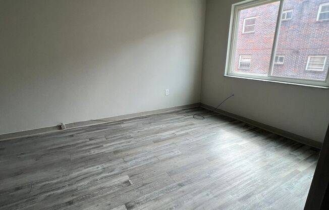 2 Bedroom Apartment In Pitcairn