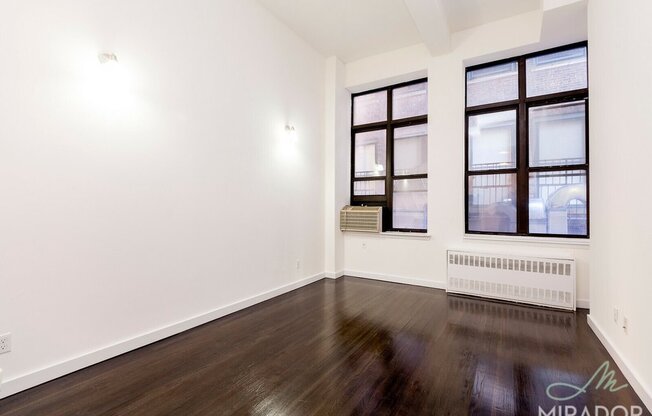 43 W 16 ST