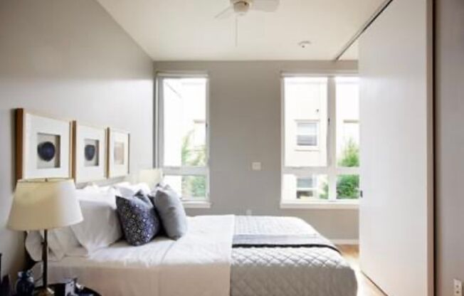 2 beds, 1.5 baths, 811 sqft, $2,395, Unit 401
