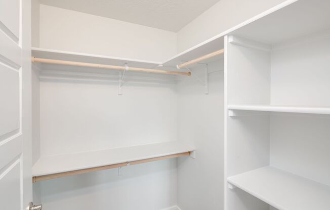 2 beds, 2 baths, $1,572, Unit L202