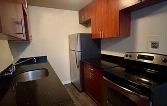 1 bed, 1 bath, 560 sqft, $1,650, Unit 109