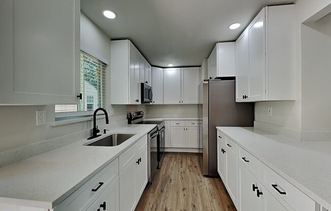 12504 SHORECREST LN