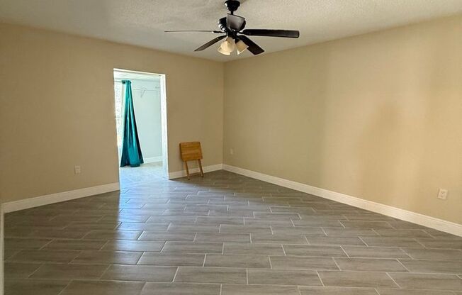 ✨North Lakeland Gem – Private Single-Family Home!