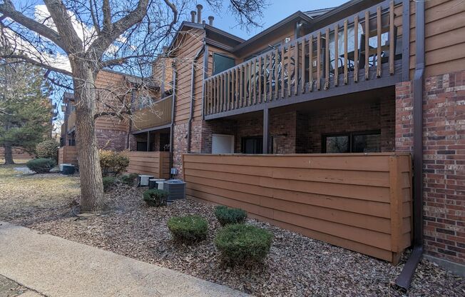 NICE 2-BDRM CONDO WITH FIREPLACE, CARPORT, SWIMMING POOL! MOVE IN APRIL 1st!