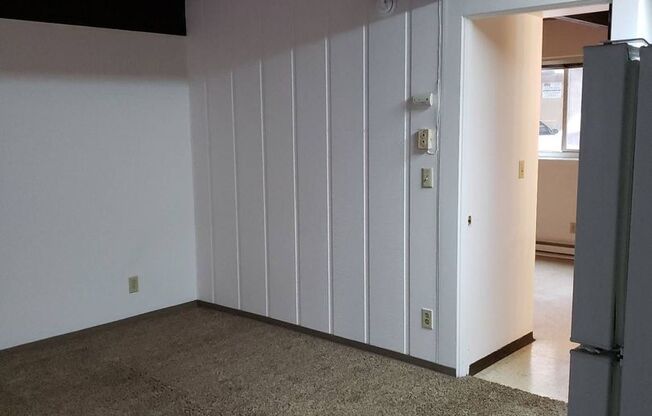 1 bed, 1 bath, 420 sqft, $585, Unit 82511