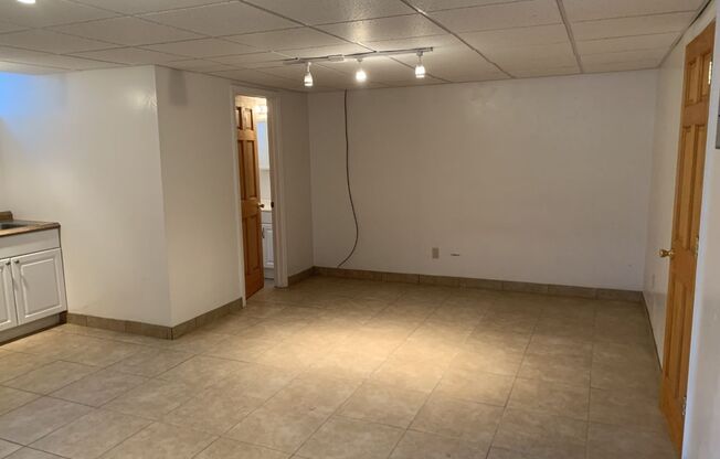 Studio, 1 bath, $1,125, Unit 112B