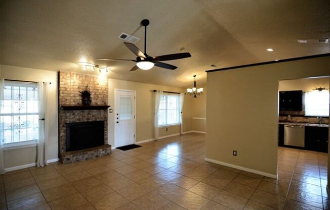 3 beds, 2 baths, $1,450