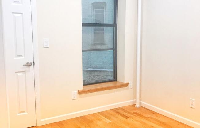 528 5 ST