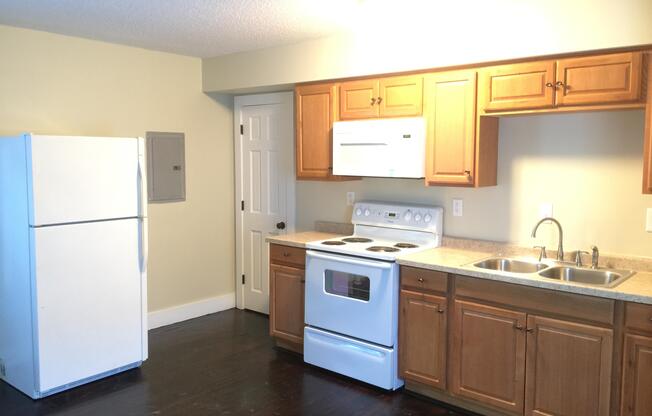 2 beds, 1 bath, $1,050