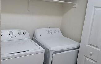1 bed, 1 bath, 706 sqft, $940, Unit 1058