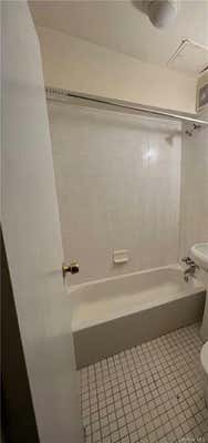 Studio, 1 bath, 400 sqft, $2,100, Unit 2