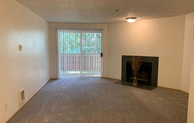 2 beds, 2 baths, 970 sqft, $1,725, Unit B104