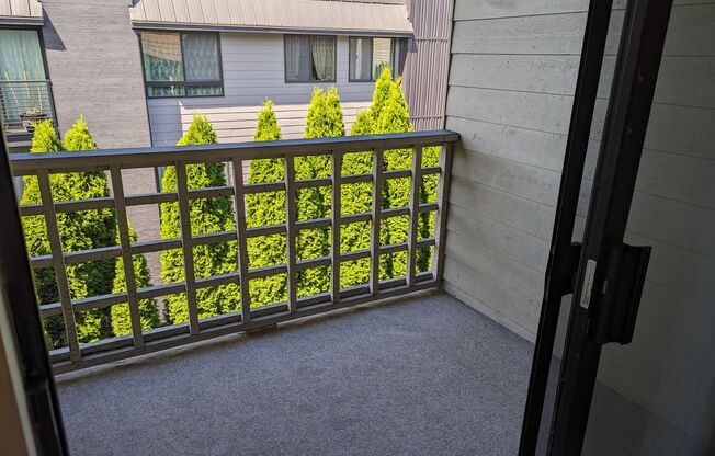 2 beds, 1 bath, 810 sqft, $1,995, Unit C303