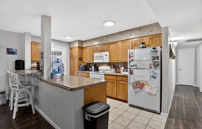 123 E ERIE DR