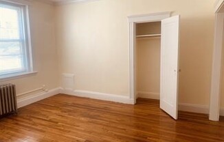4 HANCOCK ST
