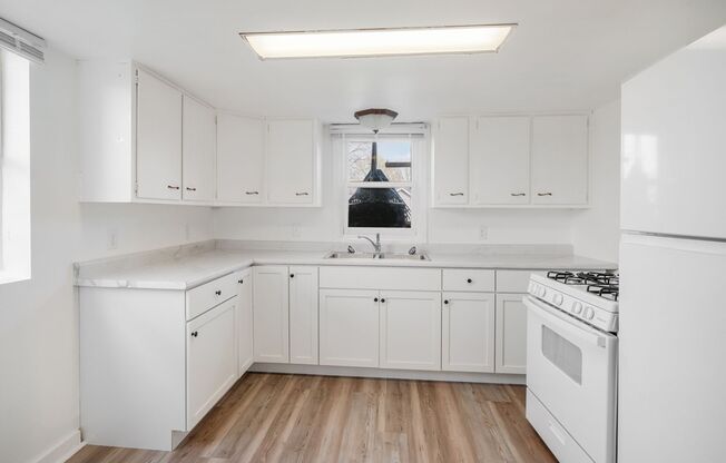 1 Bed, 1 Bath Duplex in Urbana - AVAILABLE NOW!