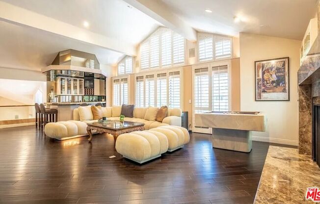 10214 CANDLEBERRY LN