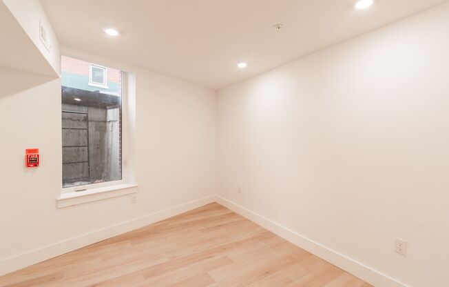 2 beds, 2 baths, 905 sqft, $1,535, Unit 1