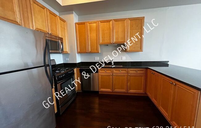 1464 S Michigan Ave