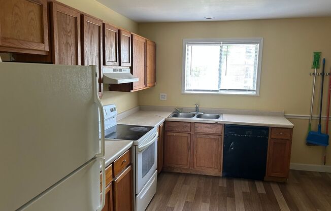 2282 West Nichols