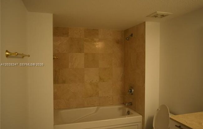 2 beds, 2 baths, $3,800, Unit # 2310