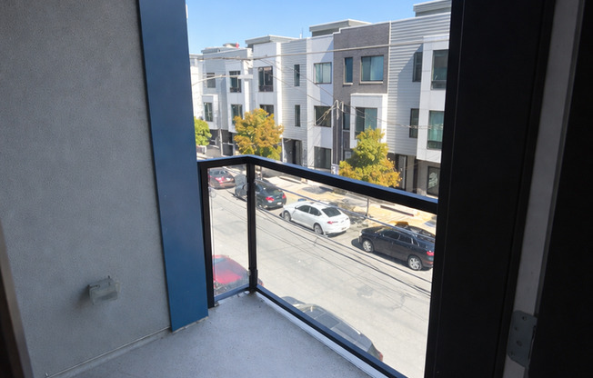 2 beds, 1 bath, 802 sqft, $1,627, Unit Unit 14