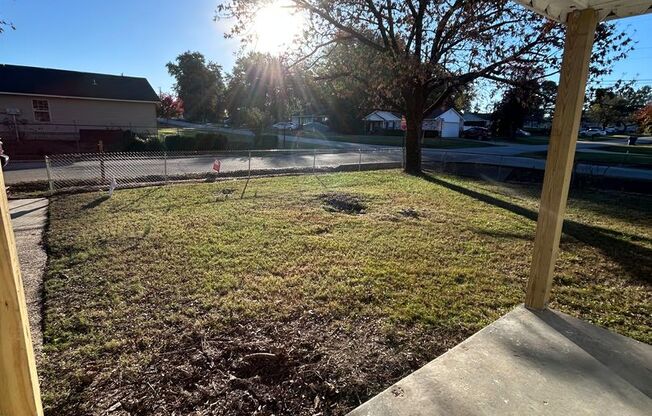 3 BED, OFFICE + MUD ROOM HOME FOR RENT