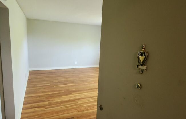 1 bed, 1 bath, 663 sqft, $2,050, Unit H-07