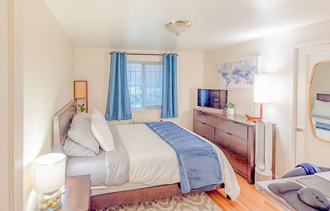 1 bed, 1 bath, 580 sqft, $1,945, Unit Hamrick 101