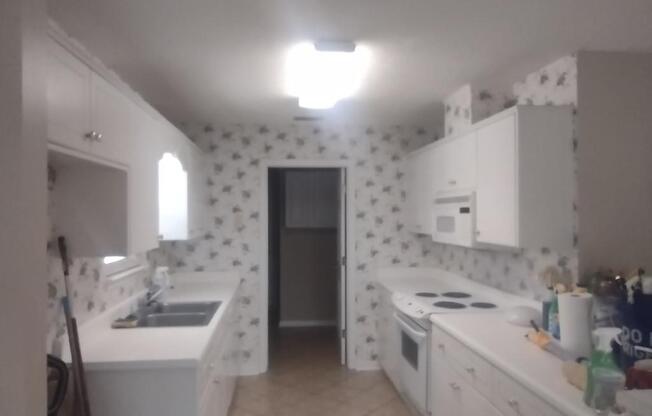 1202 KENDAL CT