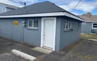 1033 W COLUMBIA AVE