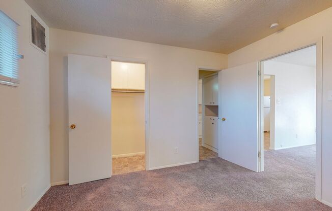 1 bed, 1 bath, 500 sqft, $825, Unit Unit 13